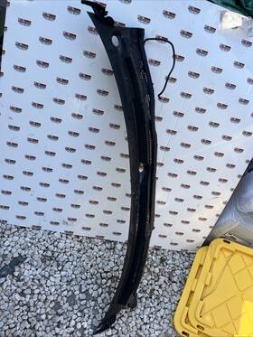 74200-st7-a0 Acura 94-01 Integra Windshield Wiper Cowl Trim Oem