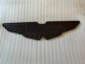 Aston Martin Ry53-407a74-ba Dbx Bonnet/boot Wings Black Badge 180mm