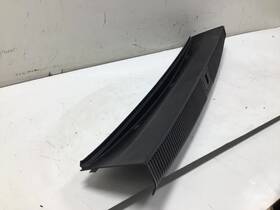 171.au1t07 Audi A8 2007 Rear Trunk Latch Moulding Cover Factory