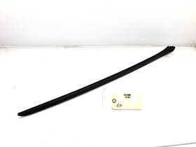 4m0.854.328 Audi 2017-2019 Q7 Right Passenger Front Windshield Seal Drip Molding Oem
