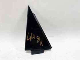 8u0-853-273 Audi 15-18 Q3 8u Rear Left Driver Side Door Pillar Corner Trim Molding Panel Oem