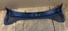 8v5819403 Audi 2015-2020 A3 Water Deflector / Windshield Wiper Cowl Trim Oem