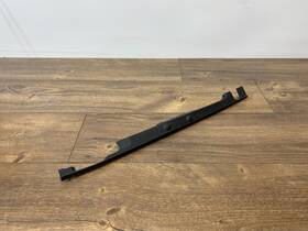8w0-820-582-c Audi 2017-2023 A4 S4 Front Fender Outer Splash Shield Hood Seal Right Side Note