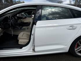 Audi 8w8810073a 2018-2023 A5 Left Driver Side Rocker With Post White