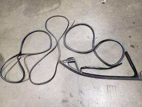 3w5837432 Bentley Right Front Door Window Rubber Seal - 2006 Flying Spur Sedan