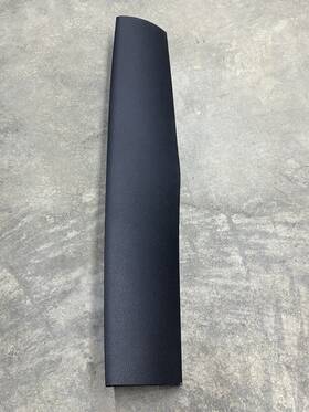 2990125 Bmw 12-15 Oem X1 E84 Upper Center Trunk Lid Tailgate Trim Panel Molding Unit