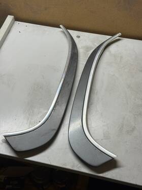 Bmw 51131906533 E30 325 318 4 Door Sedan C-pillar Trim Gray