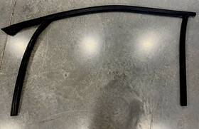51353448837 Bmw 2006-2010 X3 3.0si E83lci Left Rear Window Seal Oem Part