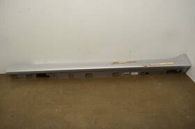 5177718773 Bmw 2009 - 2013 5-series 535i 528i 550i F10 Rocker Panel Left Lower Molding Oem