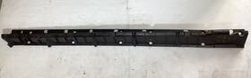 7207198 Bmw 2011-2013 X5 Left Driver Side Lower Skirt Rocker Support Mount Bracket Oem