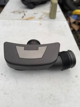 7533931-05 Bmw Air Intake Resonator Tube Part #1371 2004-2009 650i E63/e6