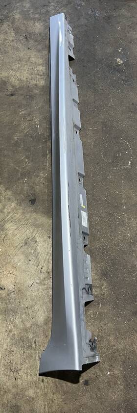 8049000 Bmw 11-16 F10 5 Series Right M-sport Skirt Rocker Panel And Brackets Silver 354 Oe