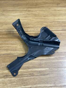 8074606 Bmw Oem 2021-2023 M3 M4 G80 G82 G83 Front Right Steering Cover