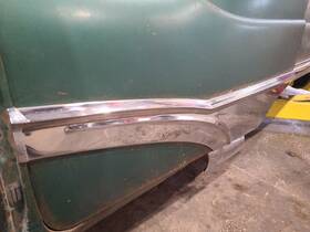 137.gm4s51 Buick 1951 Door Moulding Rear 656446 137.gm4s51 Buick 1951 Door Moulding Rear 656446