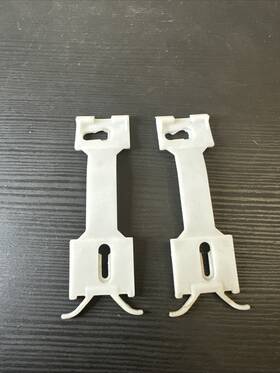 18248a Buick 91-96 Roadmaster Wagon Rear Door Trim Molding Yellow Clip Bracket 1