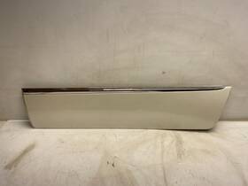 Buick 22984857 2013-2017 Enclave Left Rear Door Exterior Lower Molding Trim White Diamond