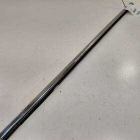 826.gm4g19 Buick Encore Door Glass Window Weather Strip Trim Front Right Passenger 2019