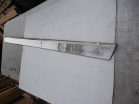 9636248 Buick 1982 1983 1984 1985 Riviera Right Door Dented Trim Molding Oem Used 1981