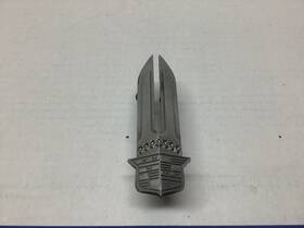 1496976 Cadiliac 1971 Headlight Emblem Crest Used Oem