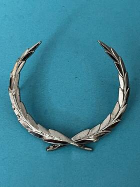 1482601 Cadillac 1966-1968 Fleetwood Eldorado Trunk Wreath Badge Part #1482601