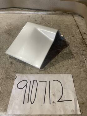 15852340 Cadillac 06-09 Srx Front Right Lower Fender Molding Trim Oem White