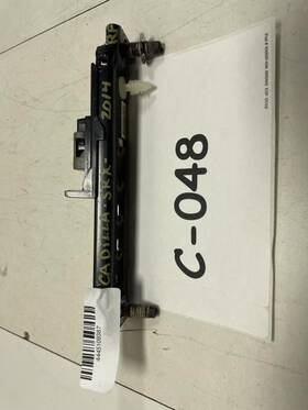 198-00748r Cadillac 2014 Srx Front Right Passenger Side Seat Belt Height Adjuster Oem