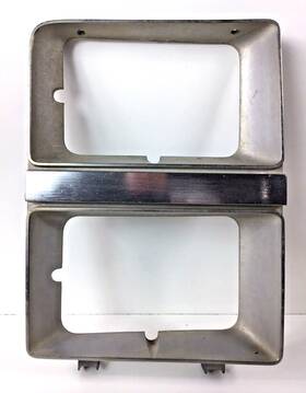 14021353 Chevrolet 1983-84 Chevy Squarebody Lh Head Light Bezel C/k 10 Blazer Suburban Oem