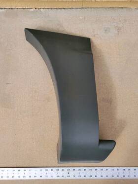 15086334 Chevrolet Gray 2002-2006 Avalanche Right Rear Quarter Panel Fender Trim