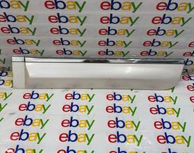 15865665 Chevrolet 07-14 Yukon Denali Rear Left Door Molding Trim Driver Side Oem White