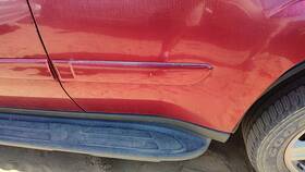 19120017 Chevrolet 02-05 Trail Blazer Driver Left Rear Moulding From Door Back Trim Majestic Red
