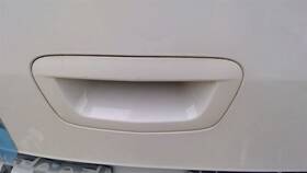 195.gm1g21 Chevrolet Trax Ls 2021 Tailgate Exterior Handle 477596