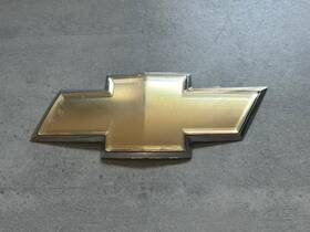 20836156 Chevrolet Chevy Hhr 06-11 Front Grille Gold Emblem Logo Badge Bowtie Used Oem