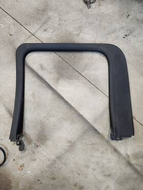23276865 Chevrolet 2014-2019 Silverado Gmc Sierra Rear Right Door Window Molding Trim Oem