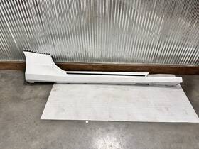 23399023 Chevrolet 2016-2024 Chevy Camaro Left Driver Side Skirt Rocker Panel Molding Oem 11284