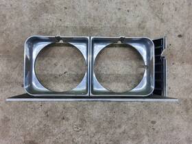 335923 Chevrolet 1974 Impala Driver Left Front Headlight Bezel Trim Molding Oem