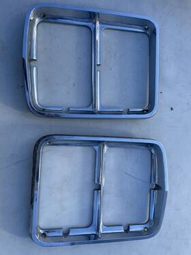 356463 Chevrolet 1976-1977 Malibu Classic Headlight Bezel Trim Driver Side El Camino Chevelle