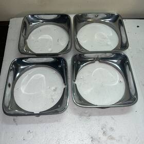3996933 Chevrolet 1972-1973 Impala Caprice Headlight Bezel Set Oem
