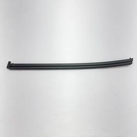 42795155 Chevrolet 2021 - 2025 Trailblazer Rear Right Side Door Window Belt Molding Oem