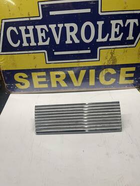 4410010 Chevrolet 1964chevelle Malibu Ss Trunk/deck Lid Rh Molding Trim Oem