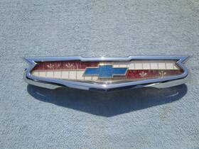 55chre Chevrolet 1955 Chevy Trunk Lid Bowtie Badge Emblem Factory Original Oem