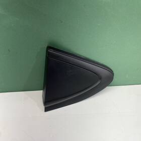 84034203 Chevrolet 2016-2019 Cruze Rear Left Side Window Quarter Cover Bezel Trim Oem
