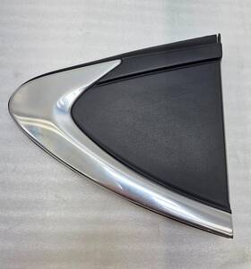 84085223 Chevrolet 2016-2019 Cruze Rear Right Side Quarter Rearward Corner Molding Oem