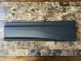 84163363 Chevrolet 2018-2024 Equinox Rear Left Driver Side Door Lower Molding Cover Oem