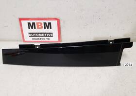 84419200 Chevrolet 18-21 Traverse Front Right Side Window Pillar Trim Molding