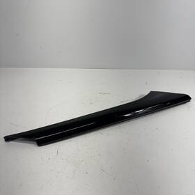 84588761 Chevrolet Oem 2019 - 2025 Blazer Windshield Left Side A Pillar Applique Molding