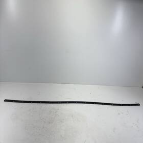 84713654 Chevrolet 2018-2024 Equinox Right Passenger Skirt Rocker Molding Seal Strip Oem