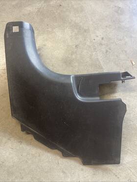 92264401 Chevrolet 2014-17 Caprice Ppv Ss Left Windshield Garnish Molding Trim