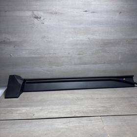 84167855 Chevrolet Equinox 2018-2021 Right Side Rocker Molding Panel Oem