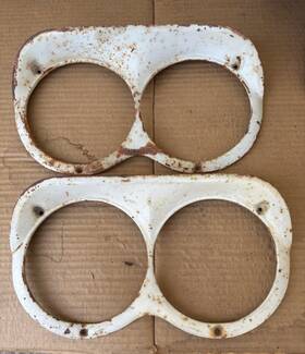 Gmk4141060582p Chevrolet General Motors Original Headlight Bezels 1960 1961 Chevy Pickup Truck Headlamp Door Oem Pair