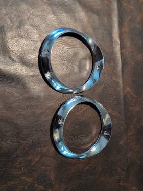 3710858 Chevy 1955 Headlight Bezels-original Pair